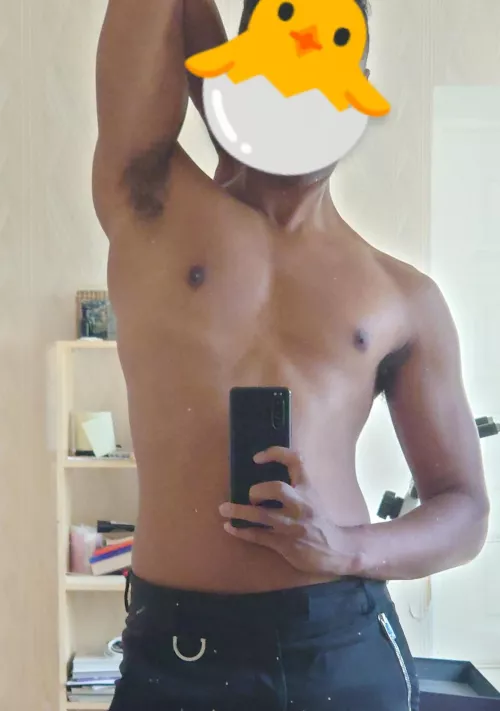 Come in here  by jojobucciarati