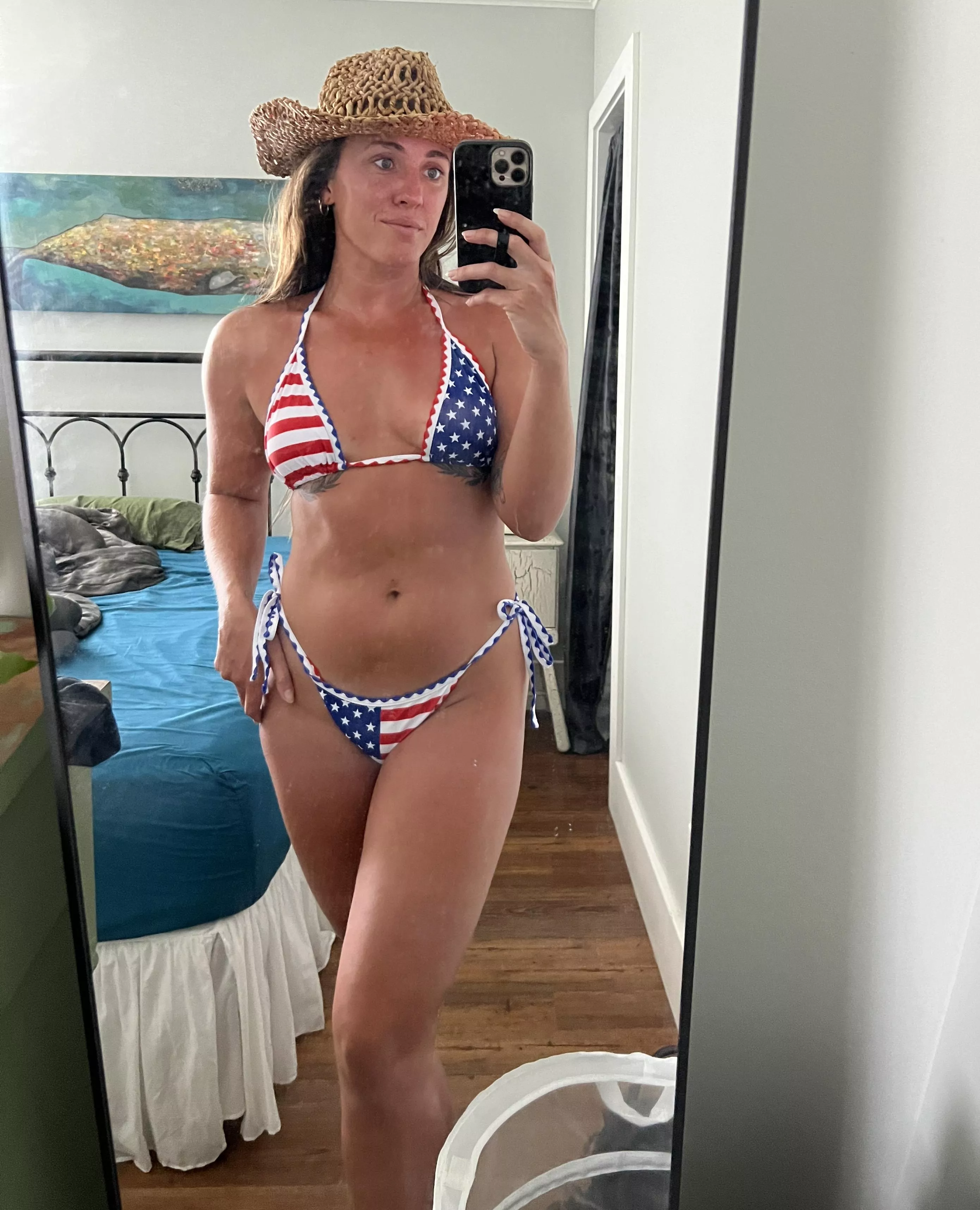 come swimming with me? posted by lisaaalove