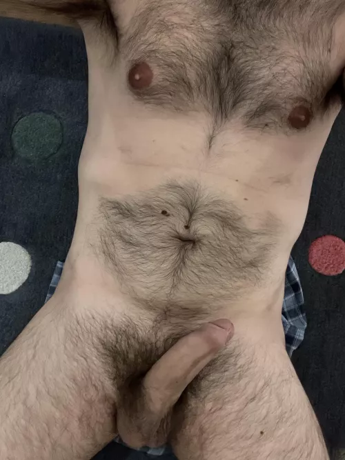 Come take a sit by hairycub32