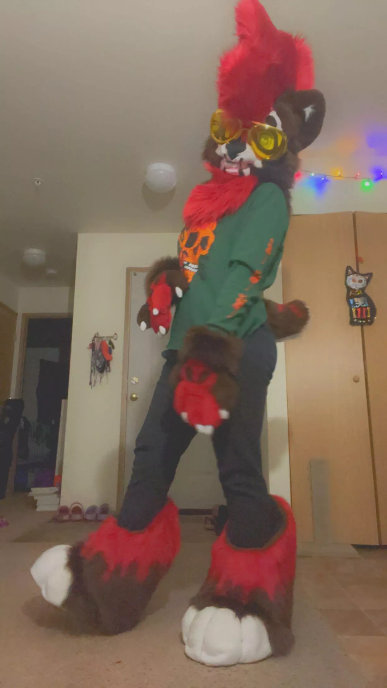 comment assumptions abt my sona based on his appearance! posted by mcharpymeal