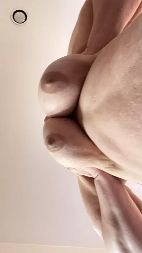 [f] who wants to suck them for me? by SmoothAsSrawberry