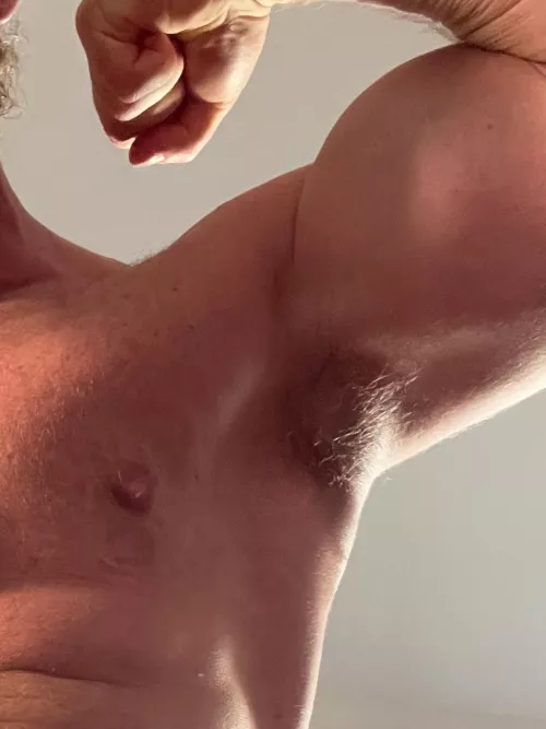 Get under here and inhale my musky scent! by Bearded_alpha1