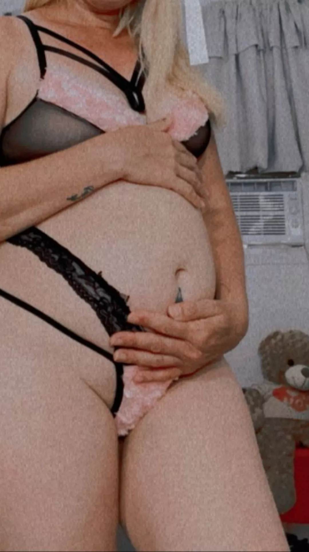 happy pregnant   posted by natasha237