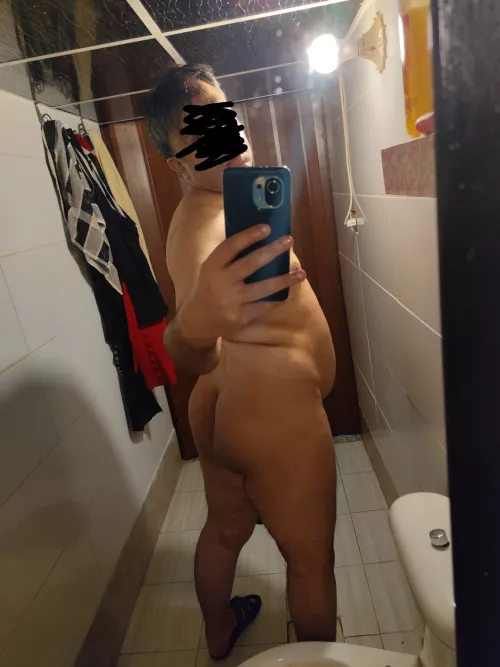 Hi dm me by Chubby_Gay_69