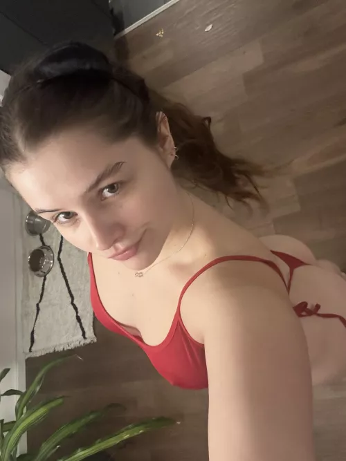 Hopefully you are into curvy 19yo kittys by HyperFacer