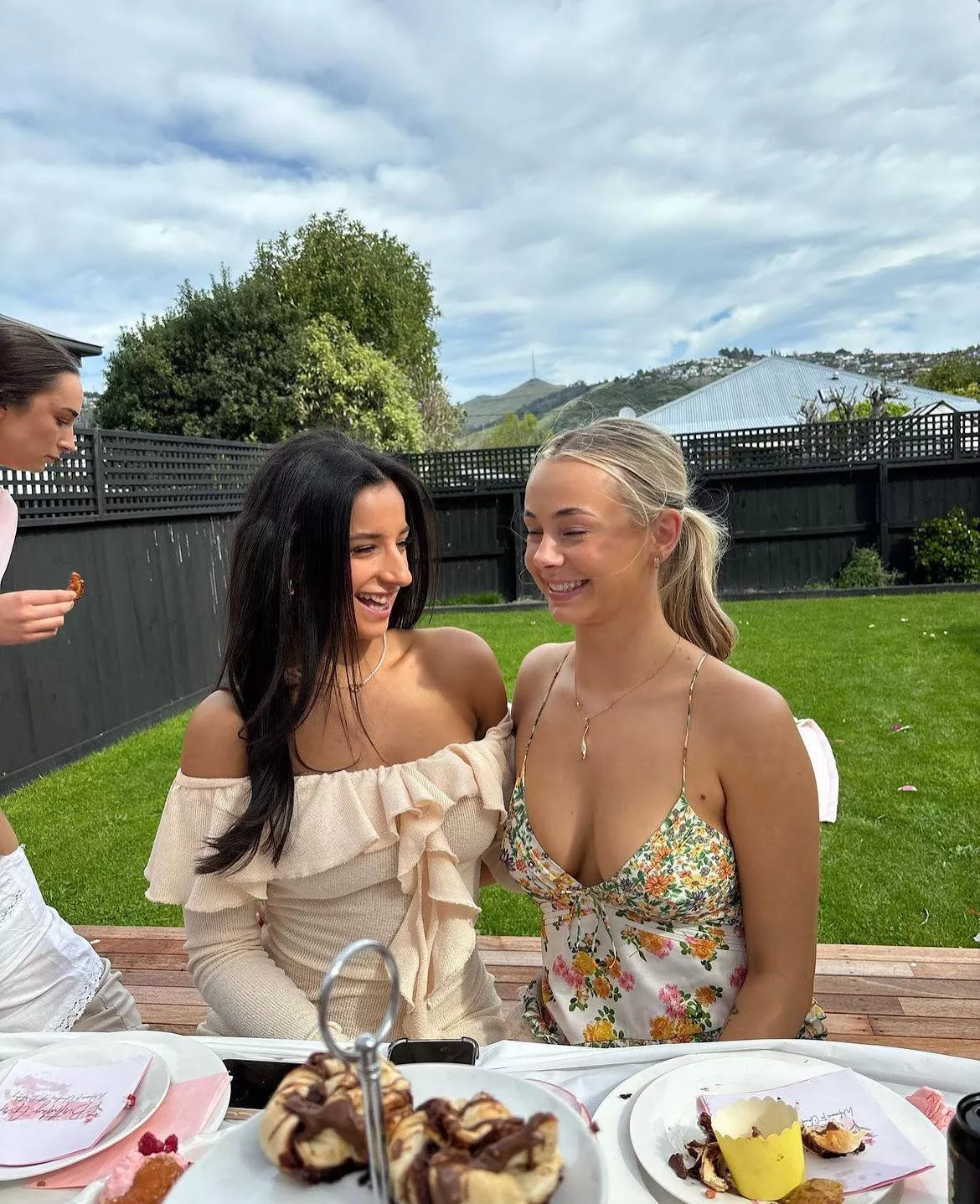 Hotties [2] posted by Stan8608