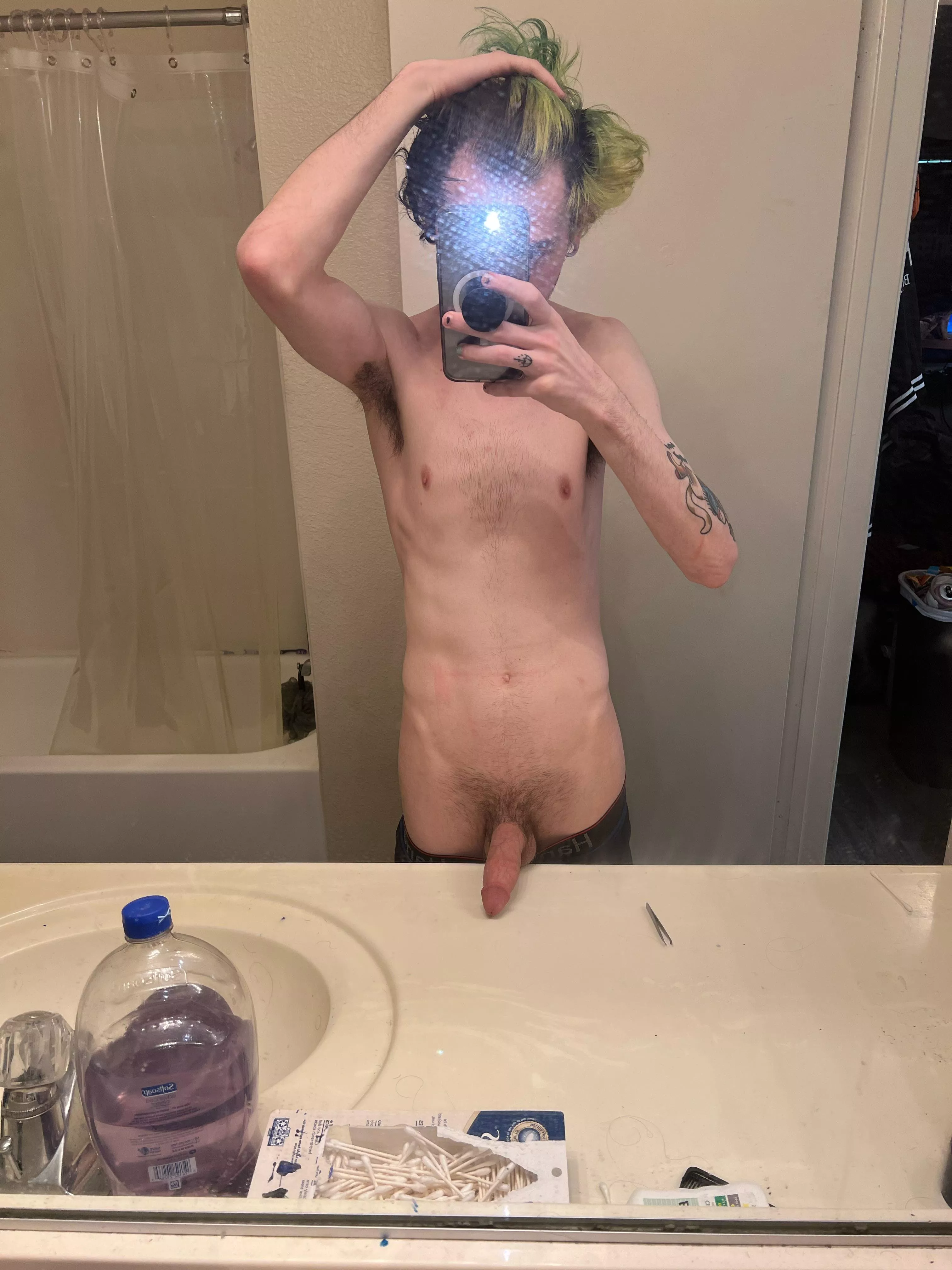 How do we feel about emo twinks here? posted by PnkD23