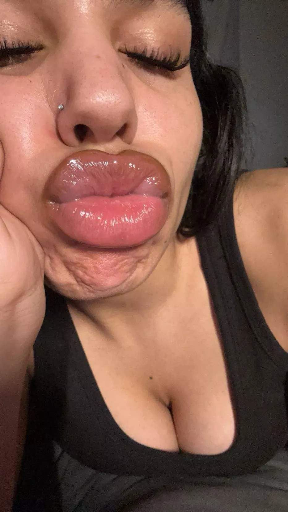 how’s my pout 1-10? posted by hottestlick