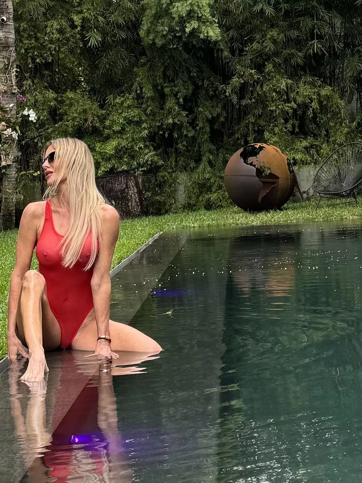 I love sexy pool days posted by kimboslice-23