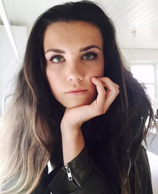 Ingrid Engen posted by elephantoie