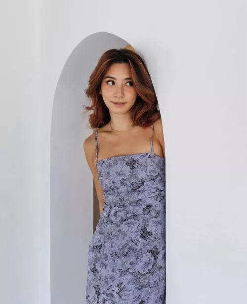 is she ur type?  by devilndaisies