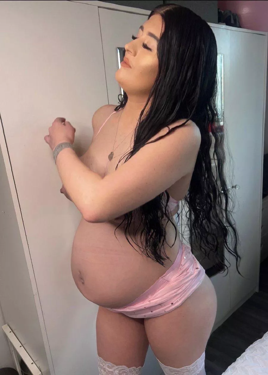 Is there a limit on how pregnant I am for you to stop fucking me ?  posted by Salem_Kaytlyn