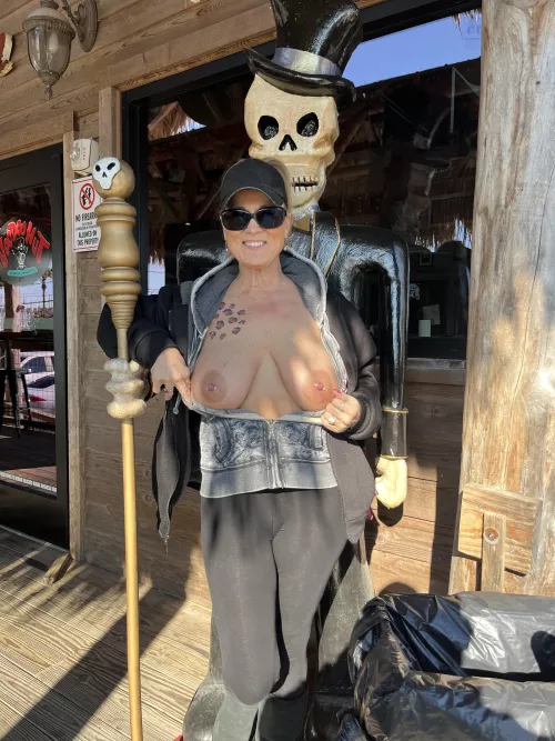 Juicy Fun! by Flimsy-Exit-9326