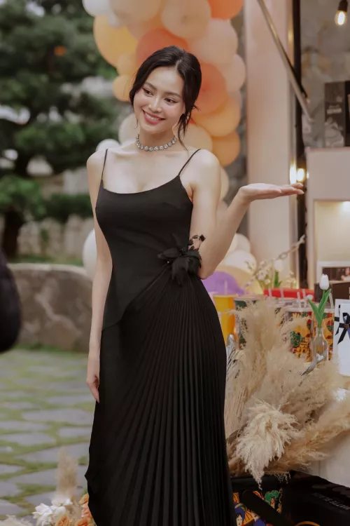 Lan Ngoc by Live-Jellyfish-5917