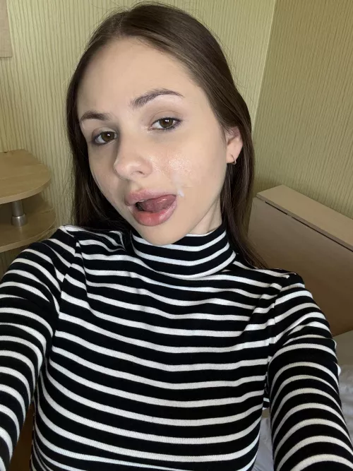 love cum on my face, can you add more by Piocioj1