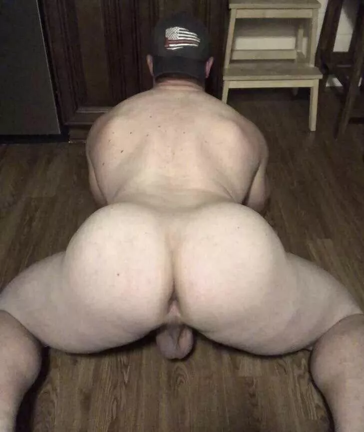 My fat white ass was made to take BBC posted by bottomwhiteboi4u