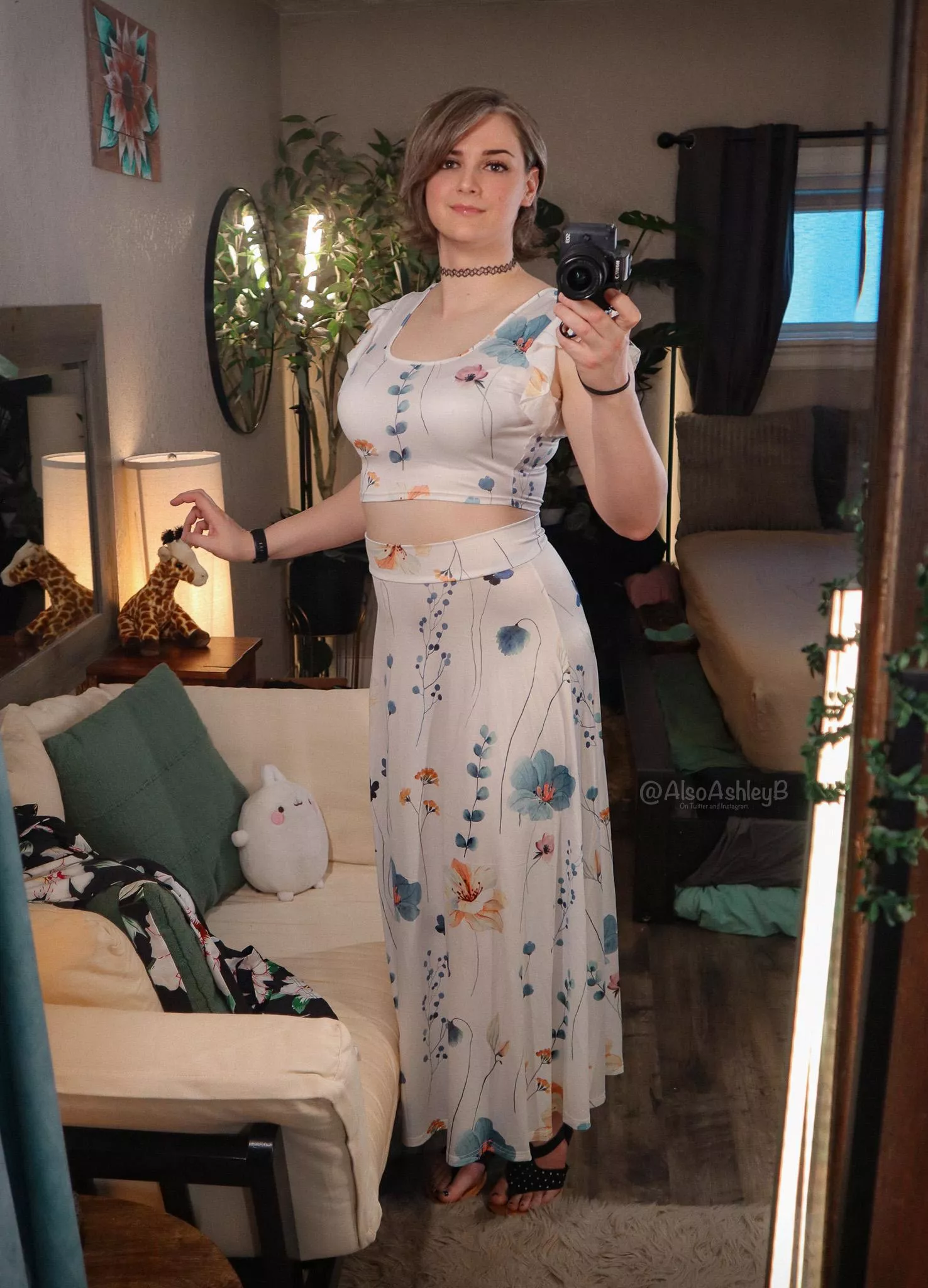 My hair is past that point of pulling off masc mode anymore... Evolved myself into perfect trap mode 😜 posted by AlsoAshley