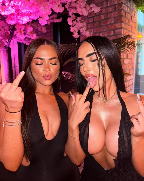 On Display by x3tepz