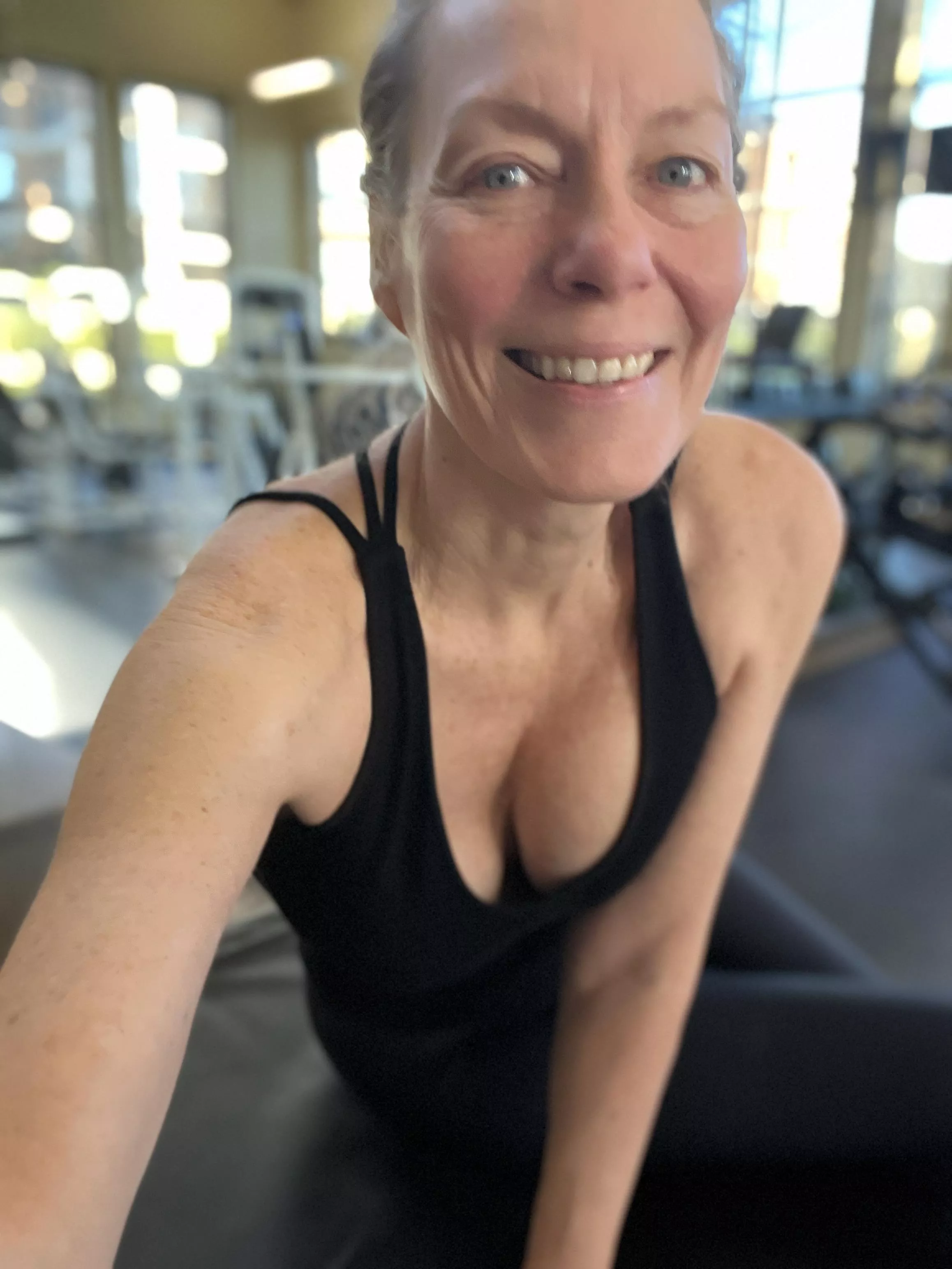 Pumping some iron. posted by Mrseviemae