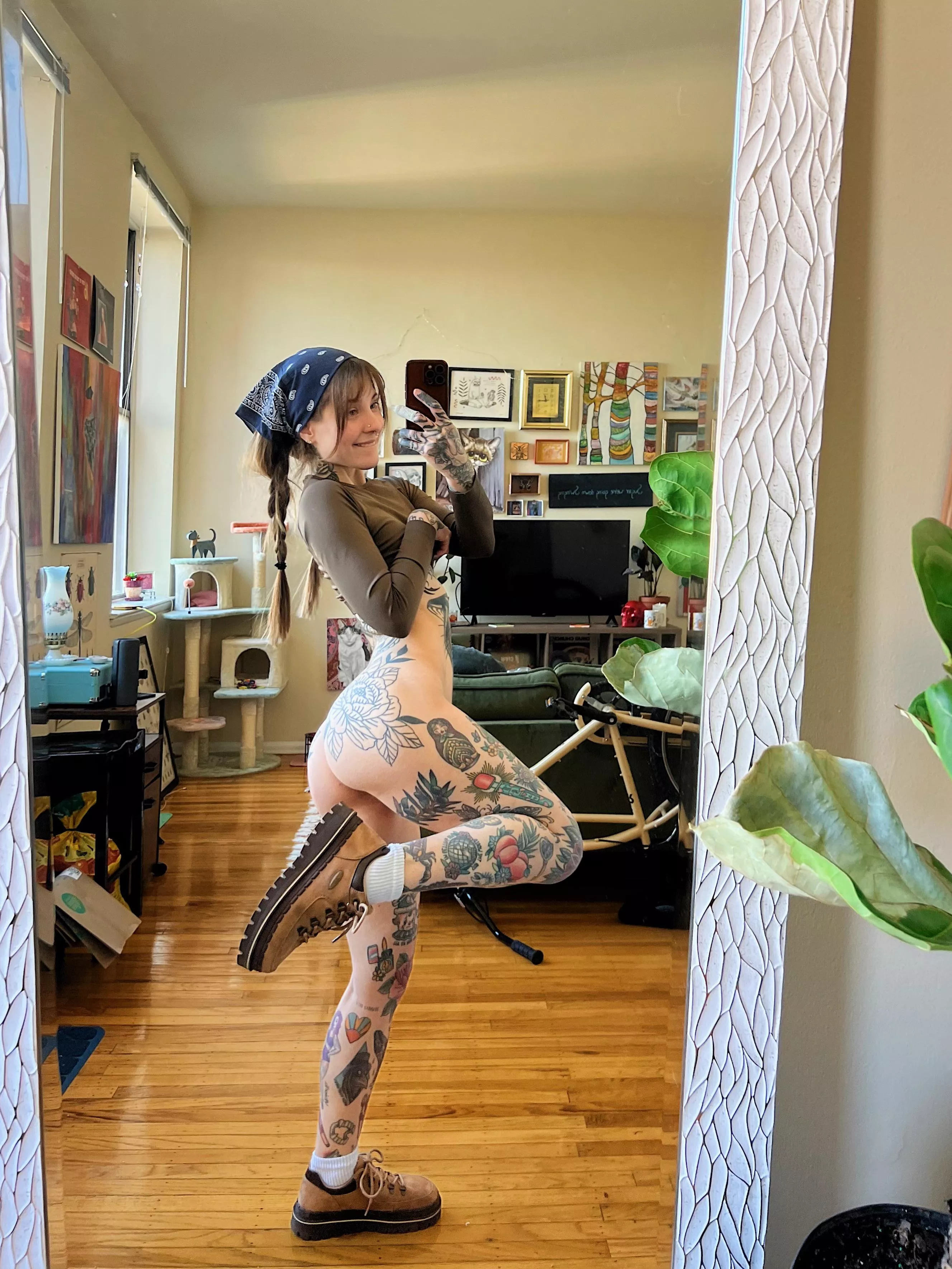 really quite obsessed with these shoes i got for my bday last week :-) posted by awlivv