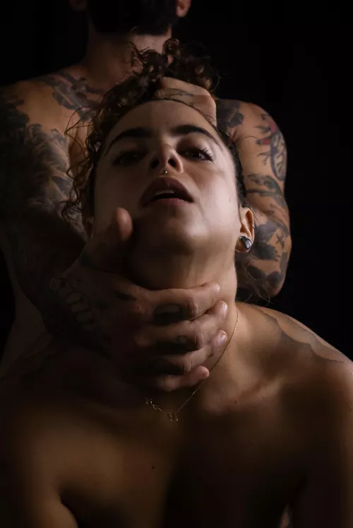 Should I grip tighter? by NationalCake1330