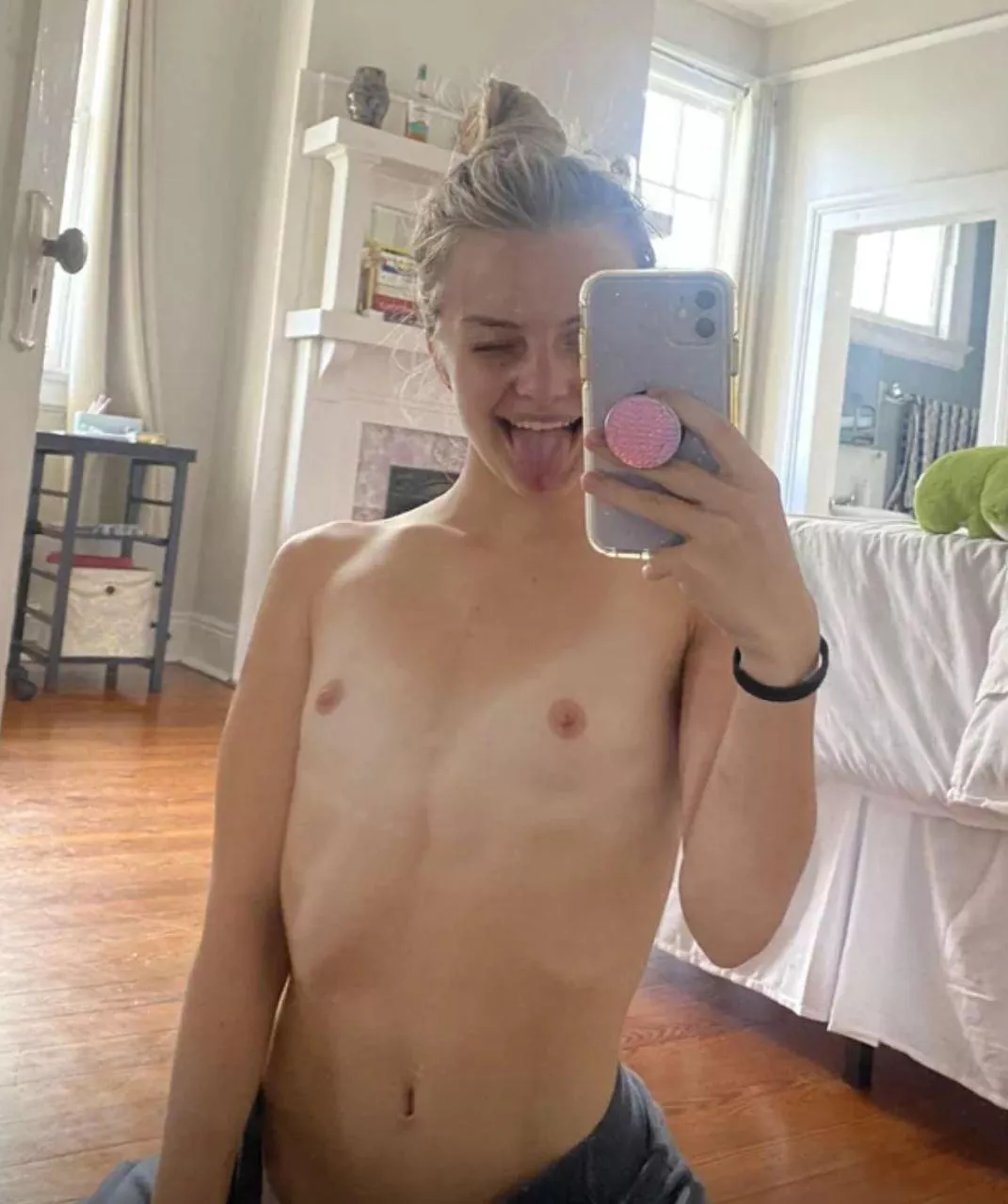 what do u like most about my tiny tits? posted by XeLLoS47