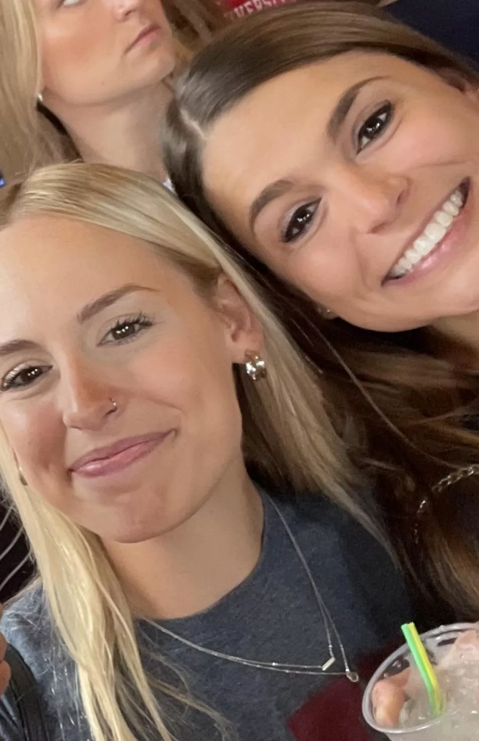 Which sis? Dm me [2] posted by ndjsospsndbbd