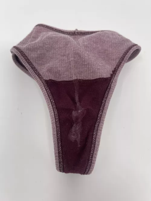 Who Would Sniff My GF’s Panties?  by Pee_Fetish69