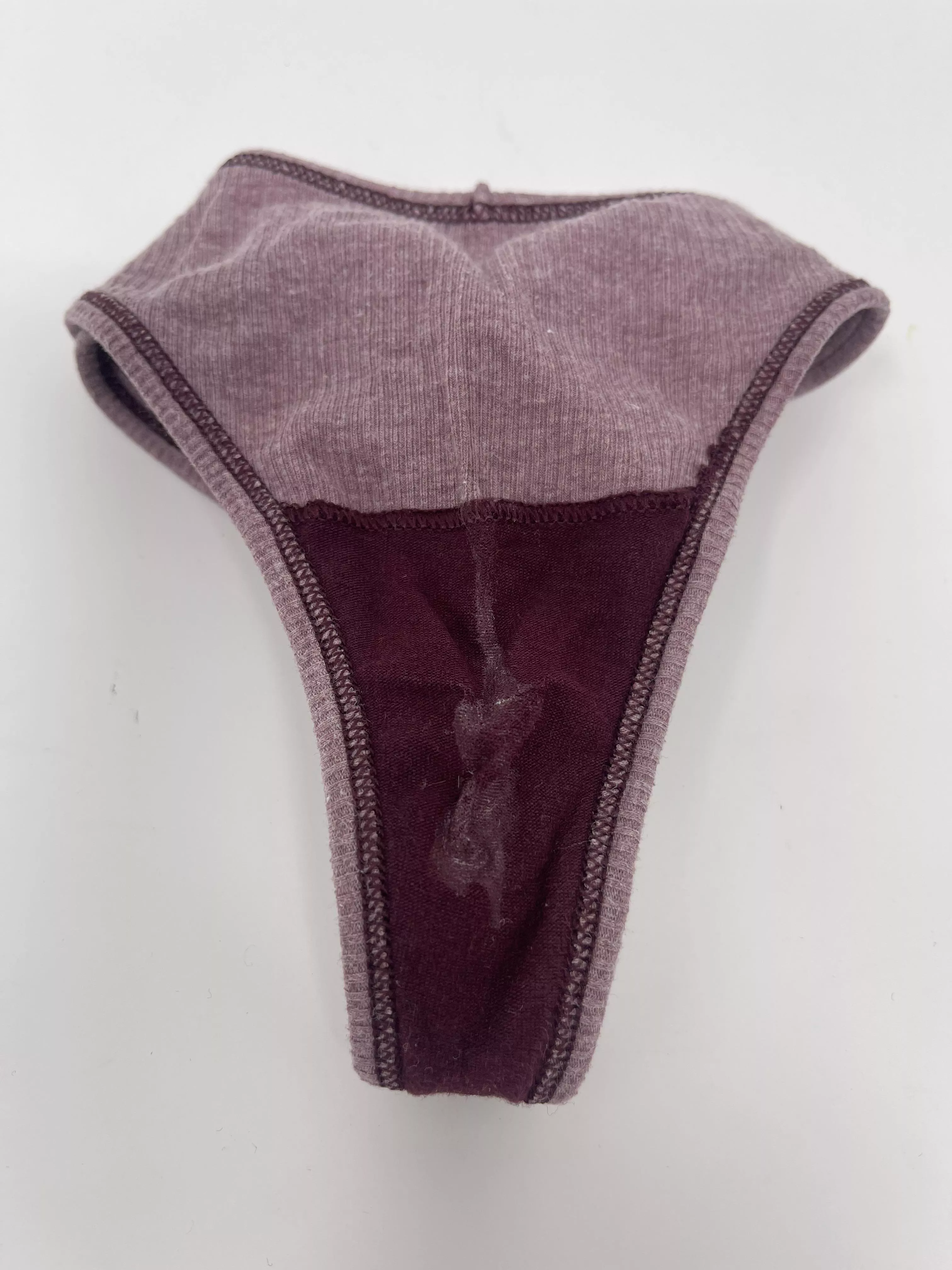 Who Would Sniff My GF’s Panties?  posted by Pee_Fetish69