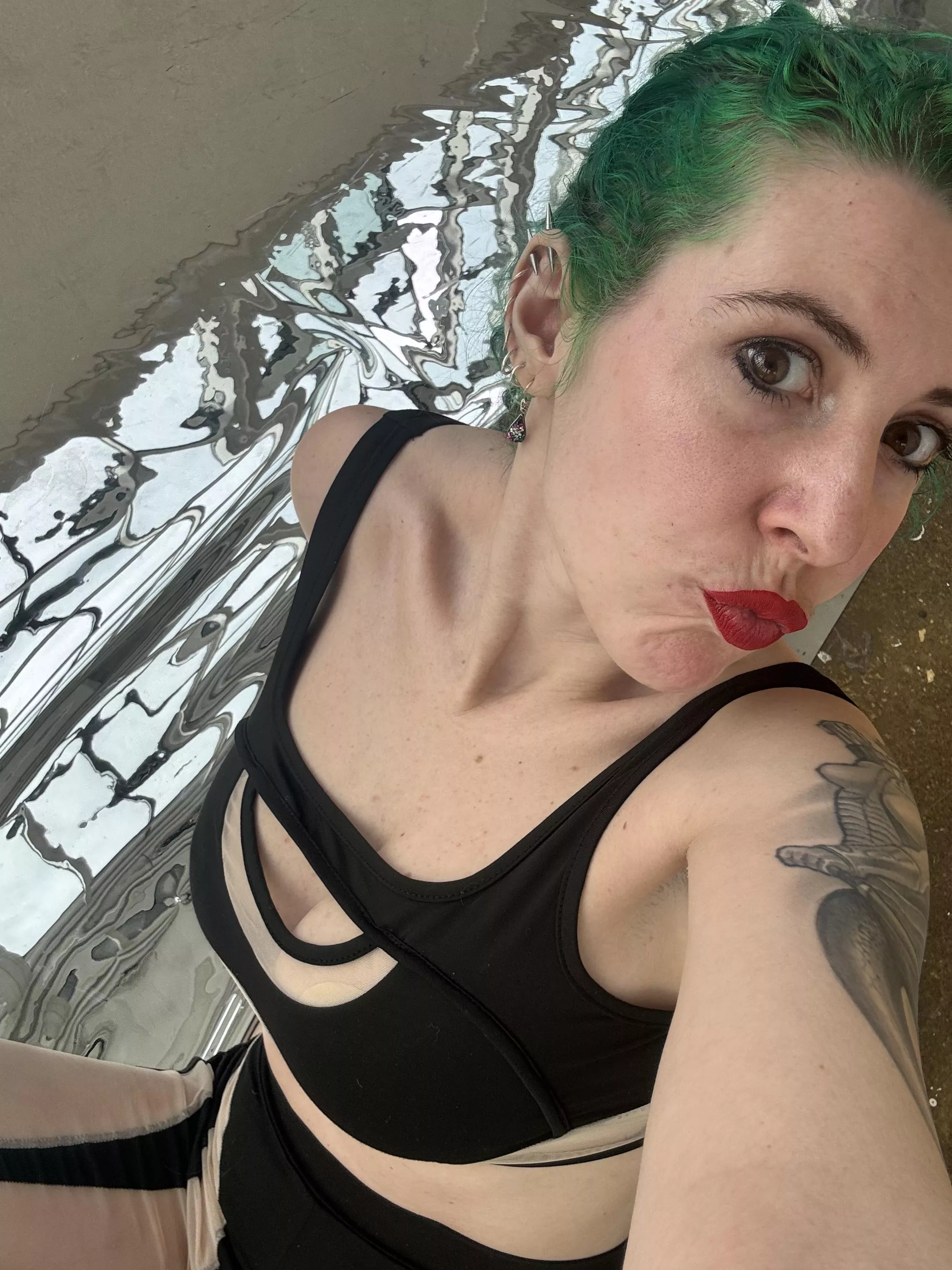 Wide eyed pout posted by sirenskiss3