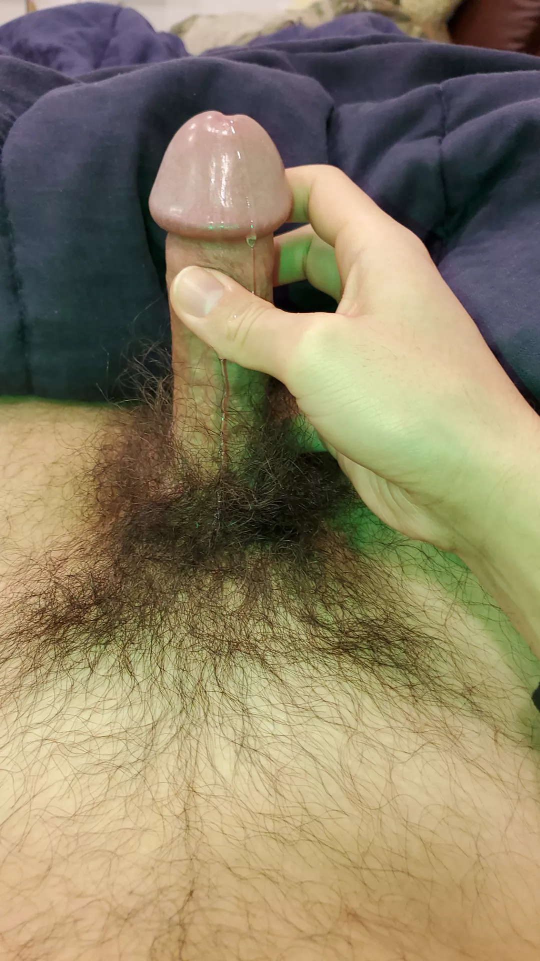 Anyone big enough to dock me? I want someone else's dick to dominate mine by swallowing it posted by jarixen