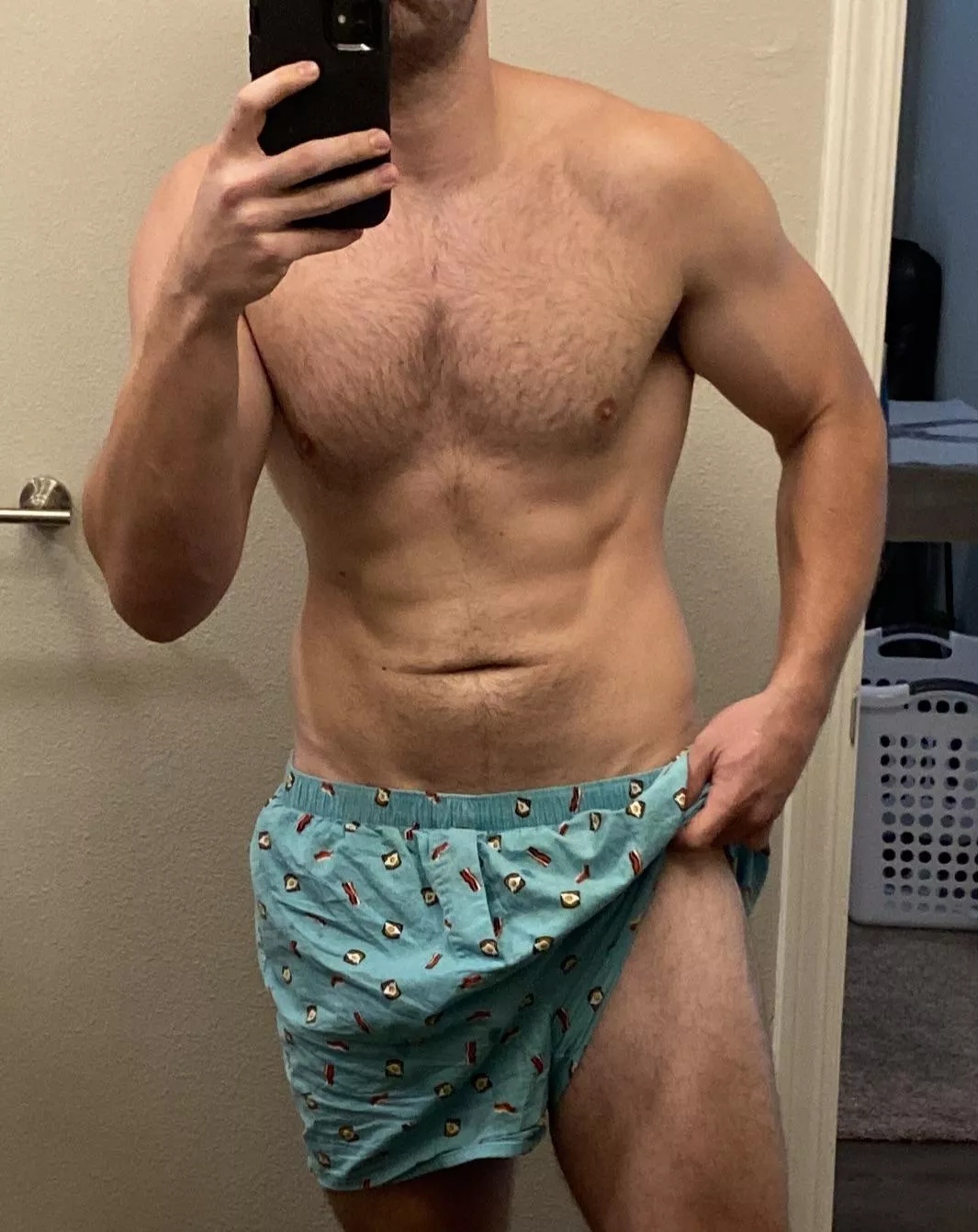 Barely showing… posted by Mhmmthatsme27