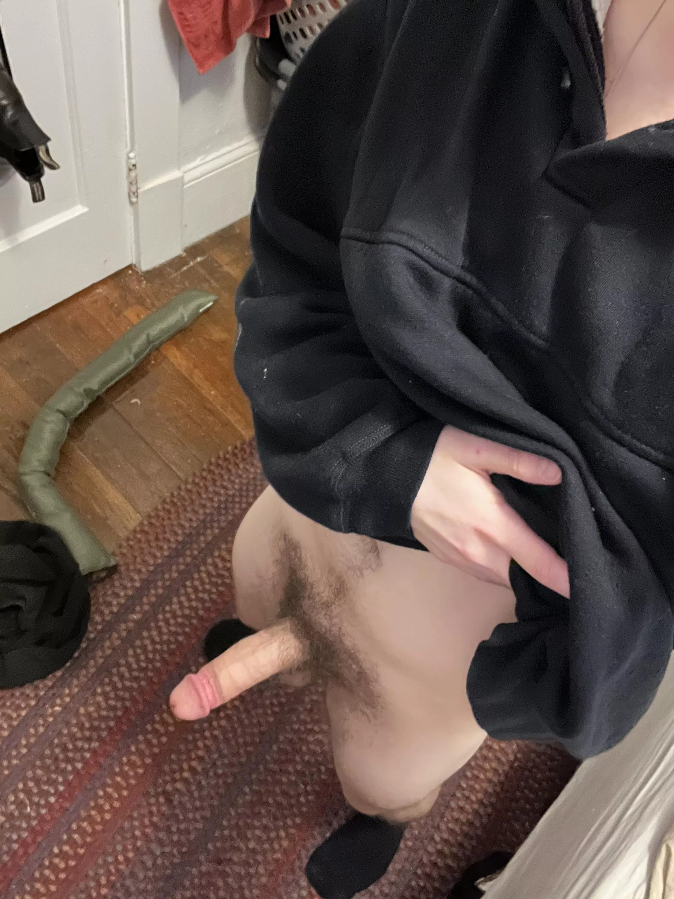 Been a minute (24) posted by Bleeper4