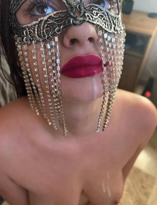 can’t blame me for getting comfortable by vulpinerespite