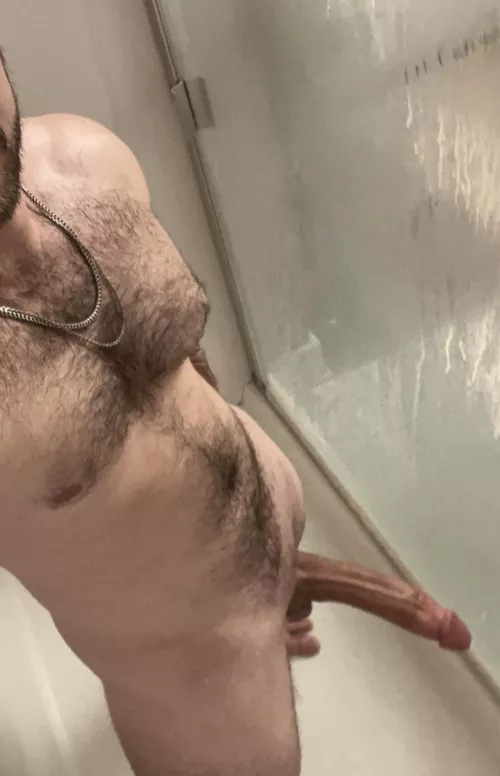 Do the cougars like big young cock? by whiskeymotor