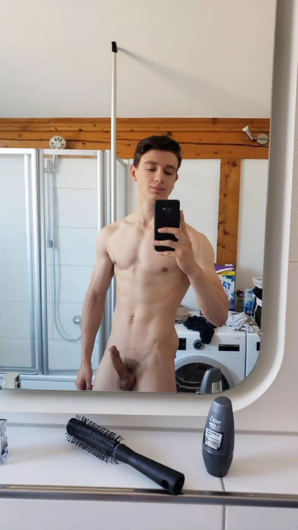 feeling thicc posted by leandavexx