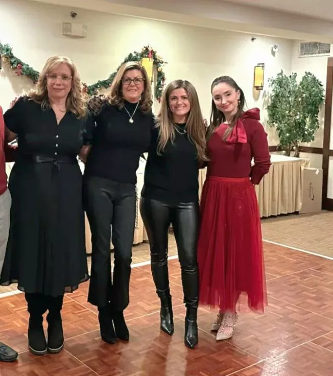 Four sexy office workers at the yearly Holiday party💯🔥 posted by CountDannyKoker77