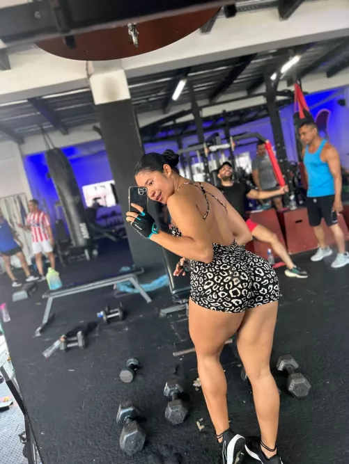 Get the work done by Clarissa_Joan