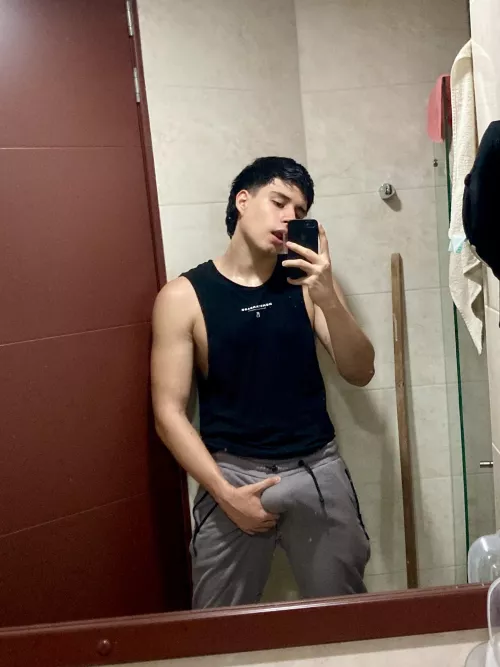 Gray sweat pants >>> by Clay69181