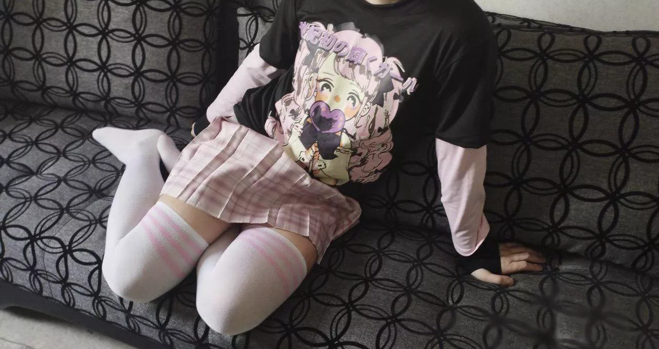 Hi! More cutenes for our eyes 😊👉👈 posted by Scared_Squirel