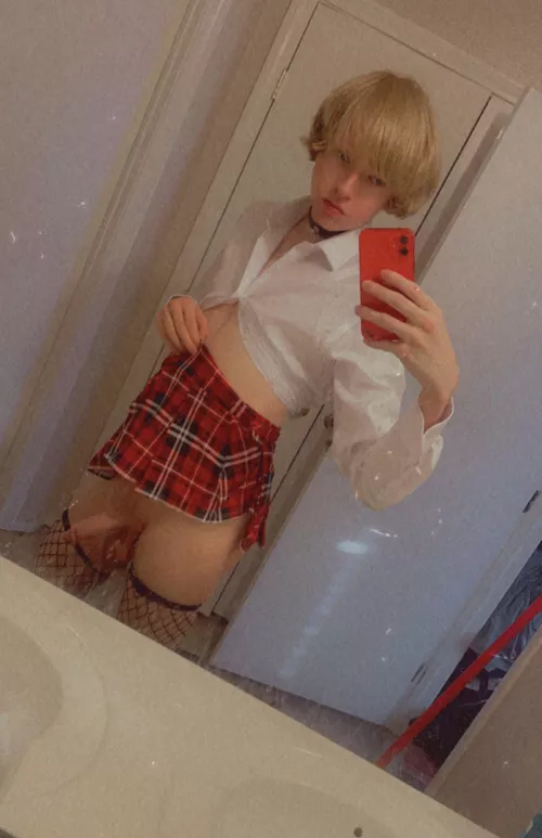 I can’t decide if I wanna top or bottom 🥺💕 by AstonishingCobb