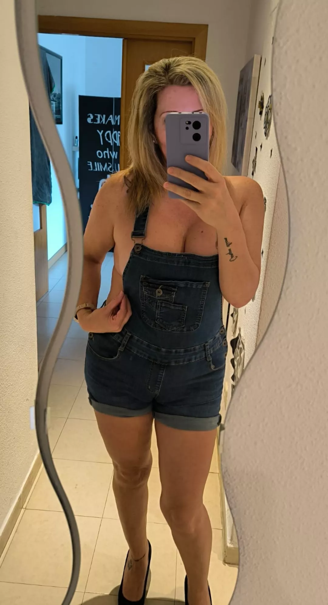 just a curvy milf posted by missjonner74