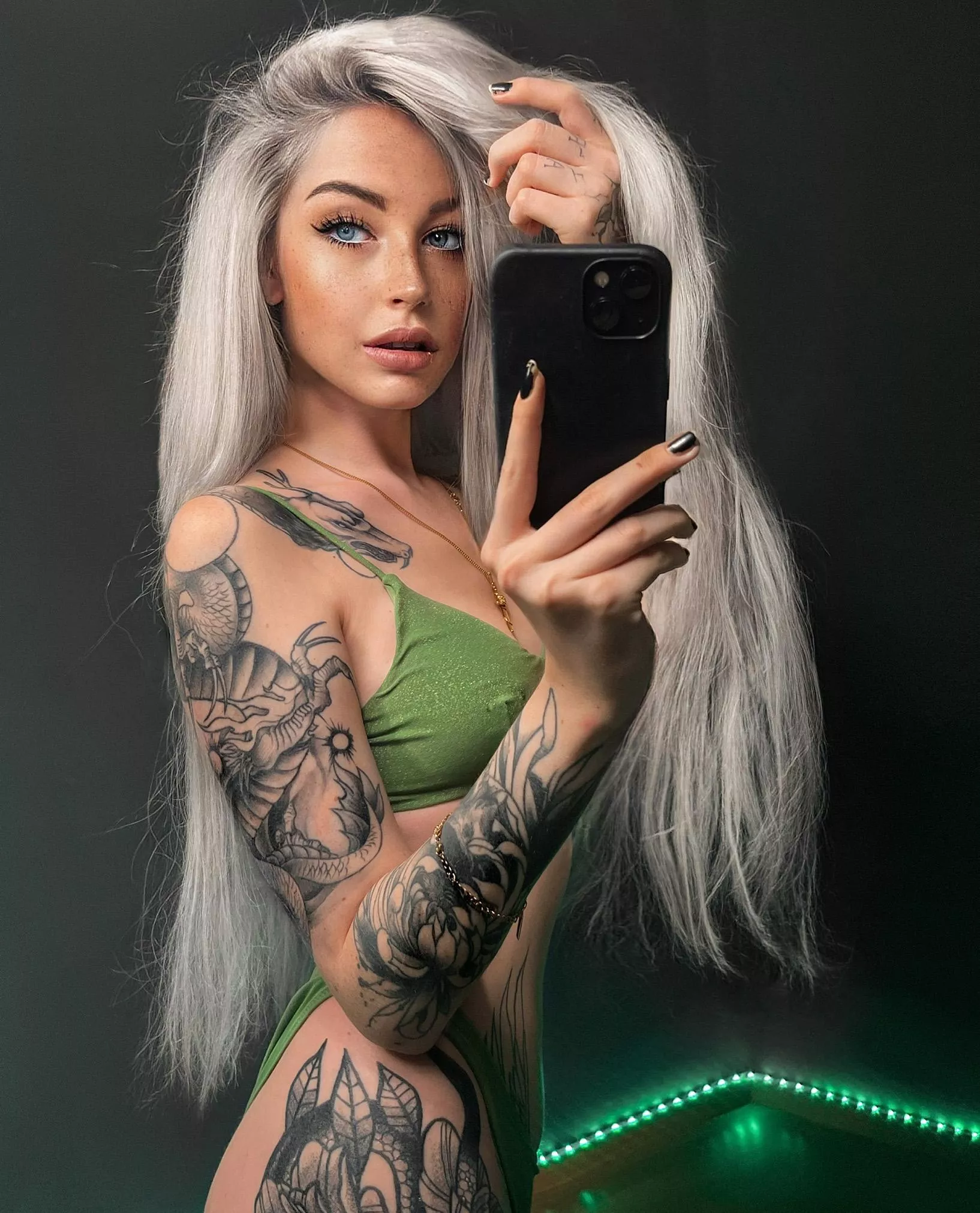 make those cheeks red posted by Tall-Abbreviations92