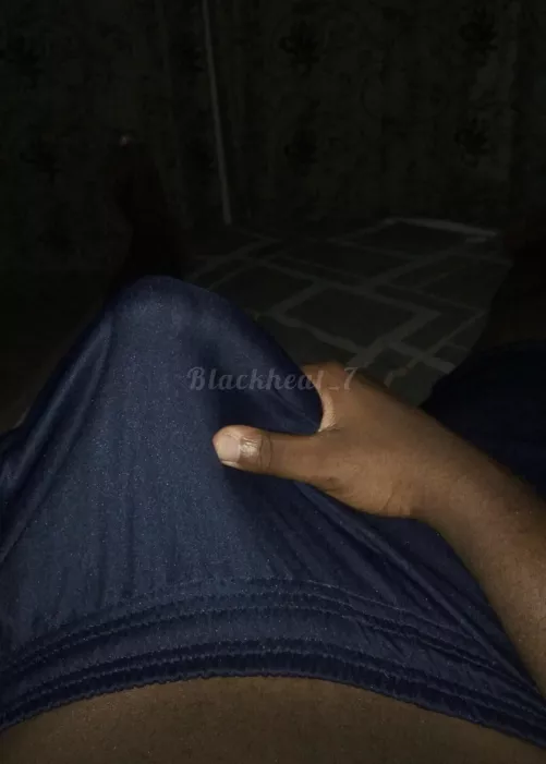 Makes you want to see what’s underneath huh? by blackheat_7