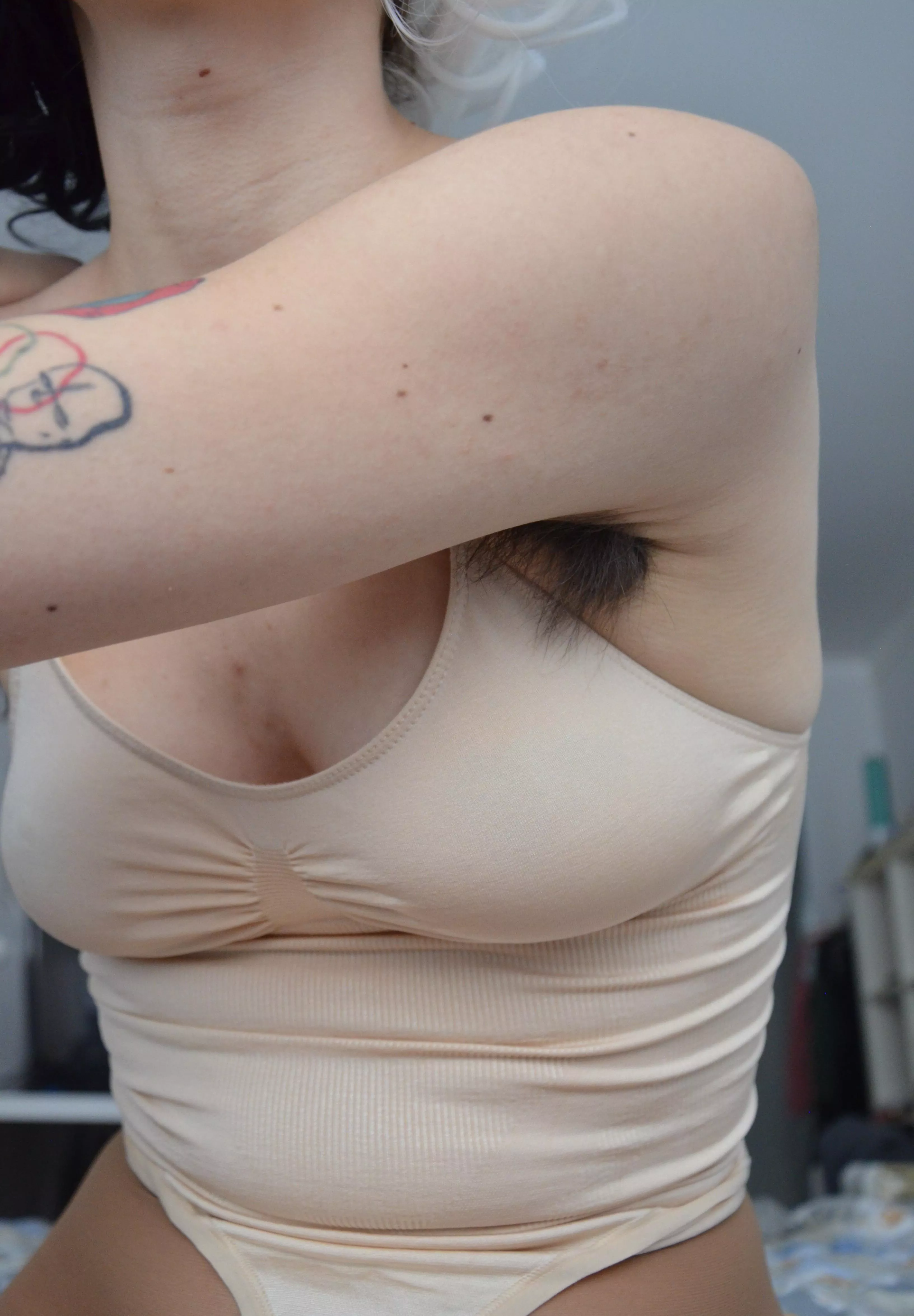 My armpits hair is so damn long now and i love it  posted by Creative-Strength-17