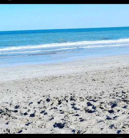 my beautiful beach  by Hilary_burguez