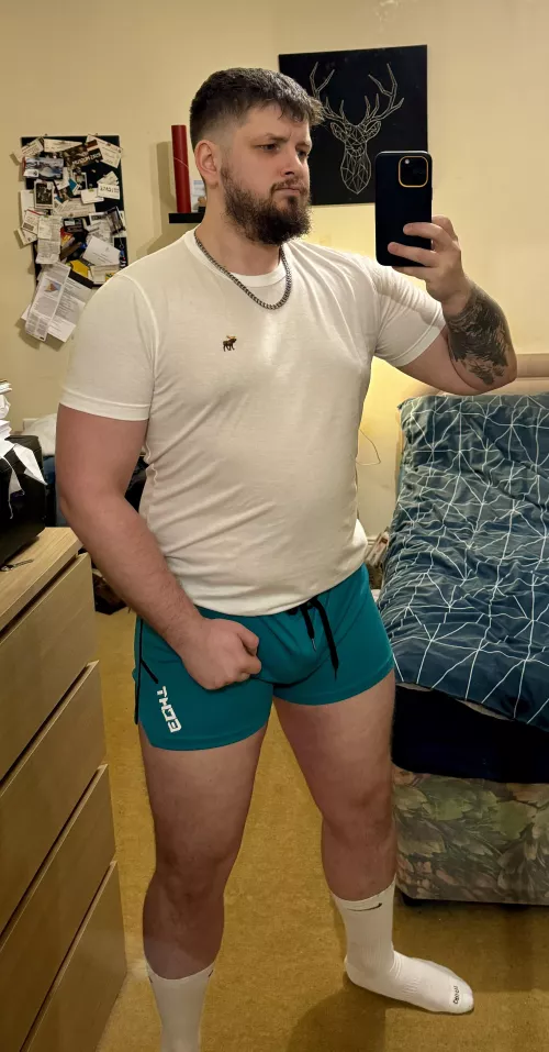 Never skip leg day, boys!  by Anthes92