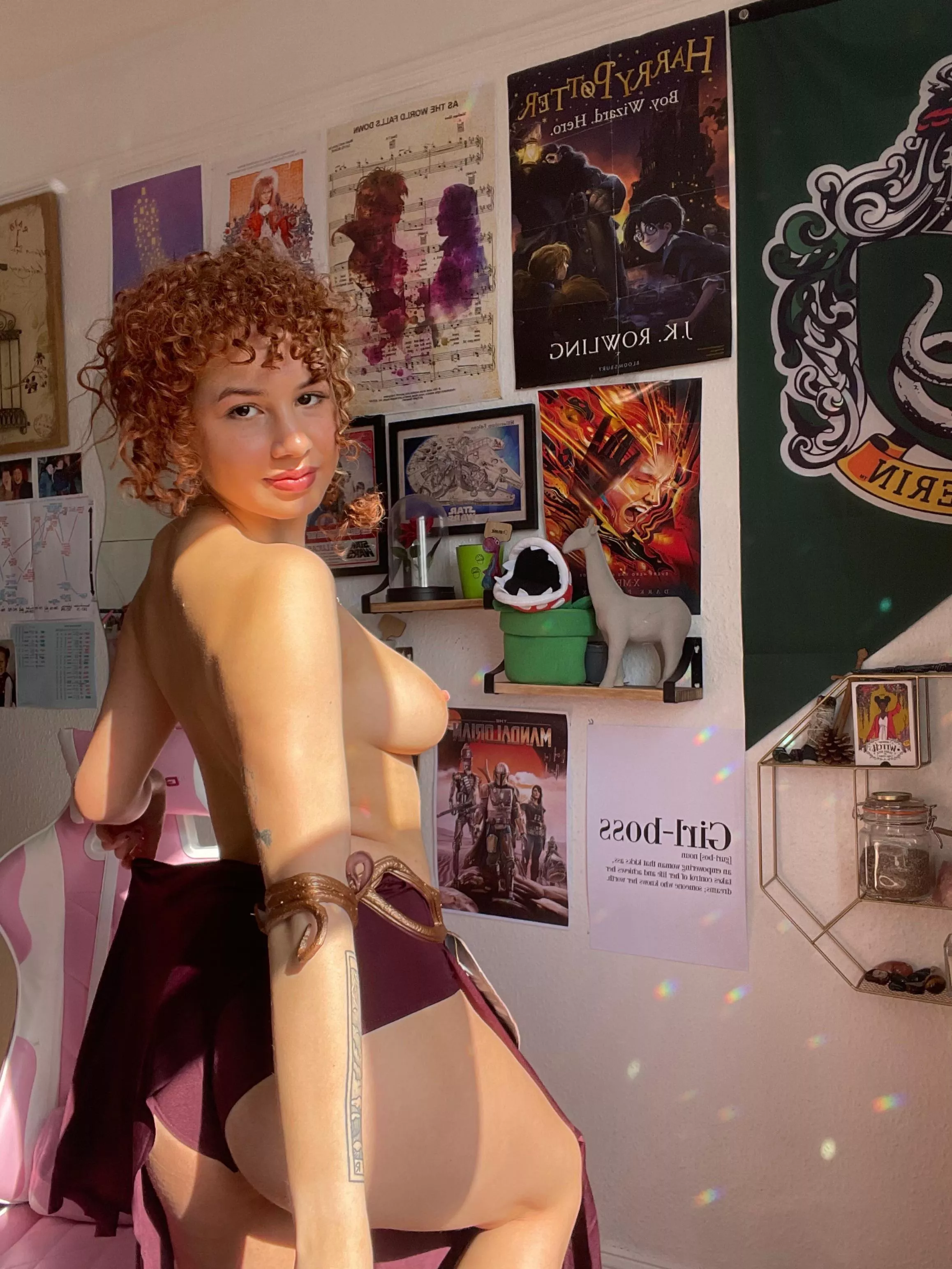 Slave Leia - Mandalorian (self: rose thorns) posted by redheadcutierose