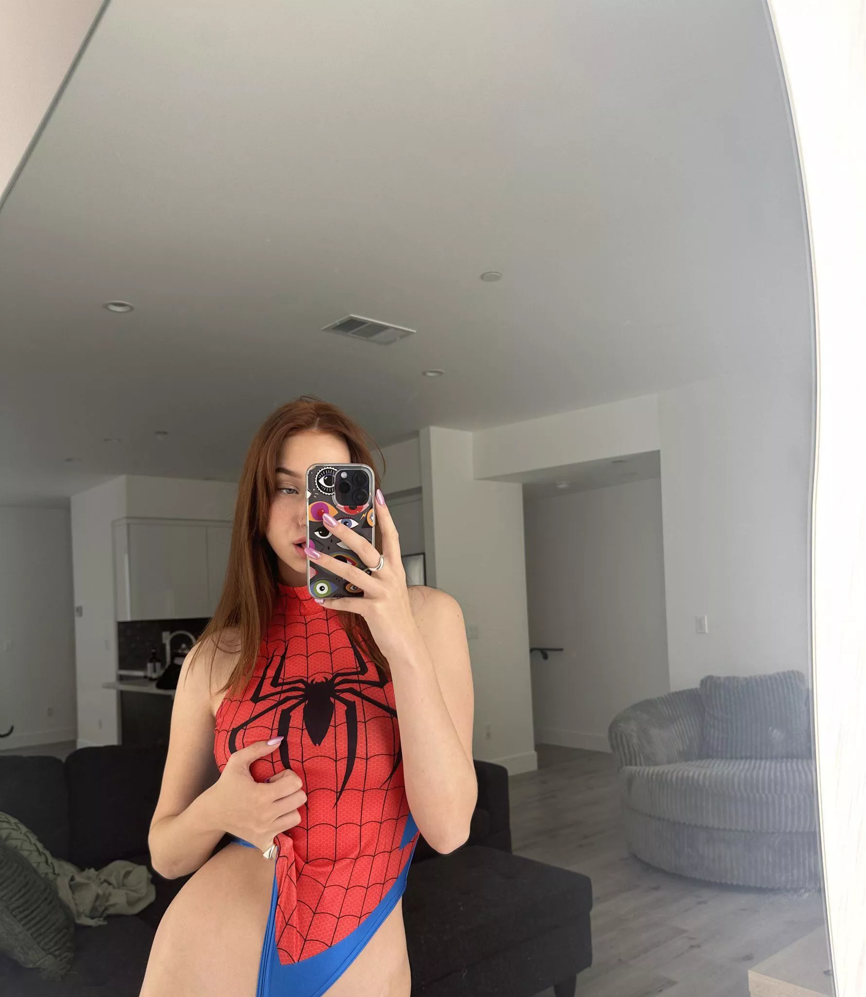 Spiderwoman posted by whitetoweltw