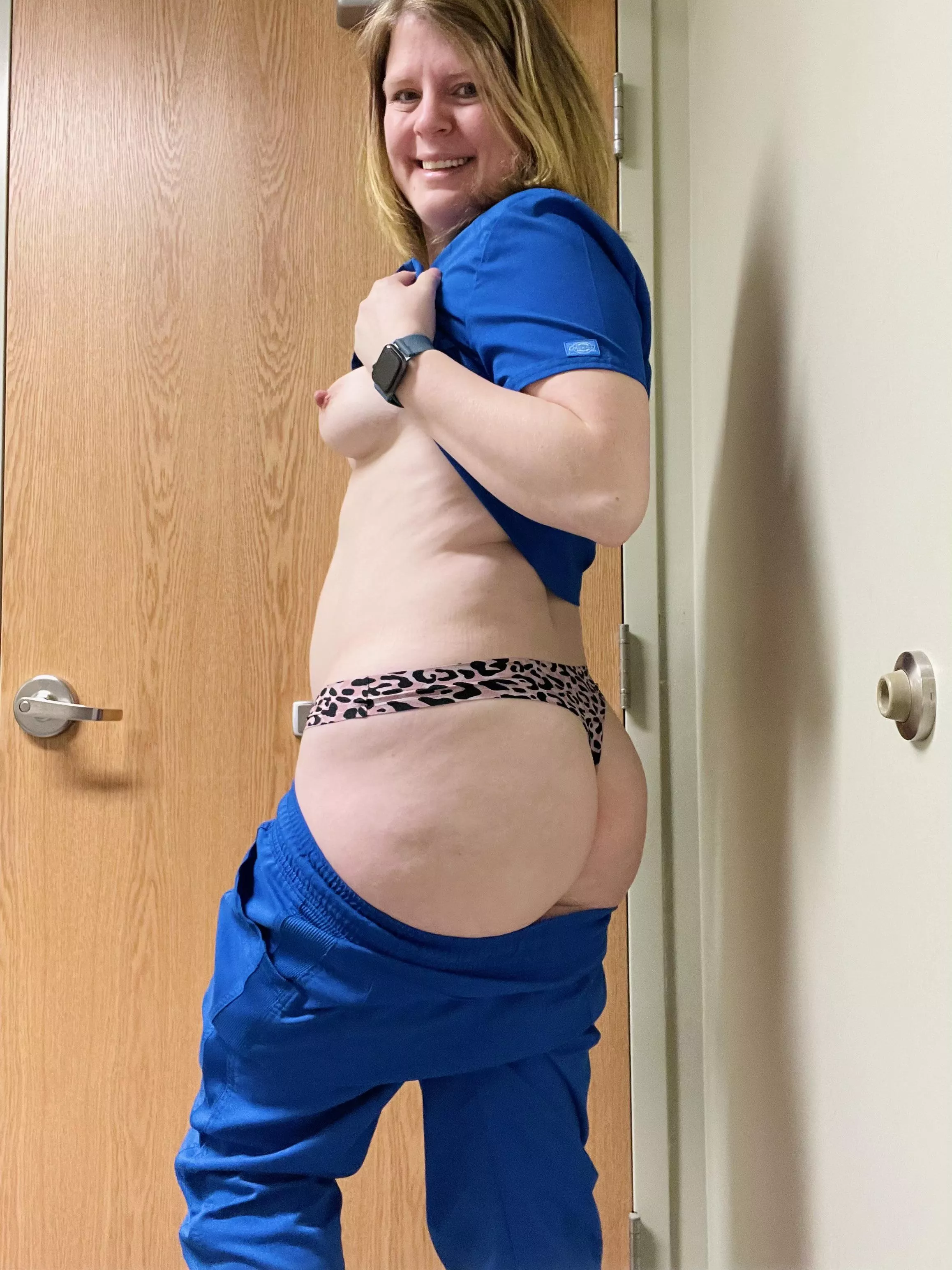 The best nurse practitioner on Reddit hehe  posted by tightpixienurse